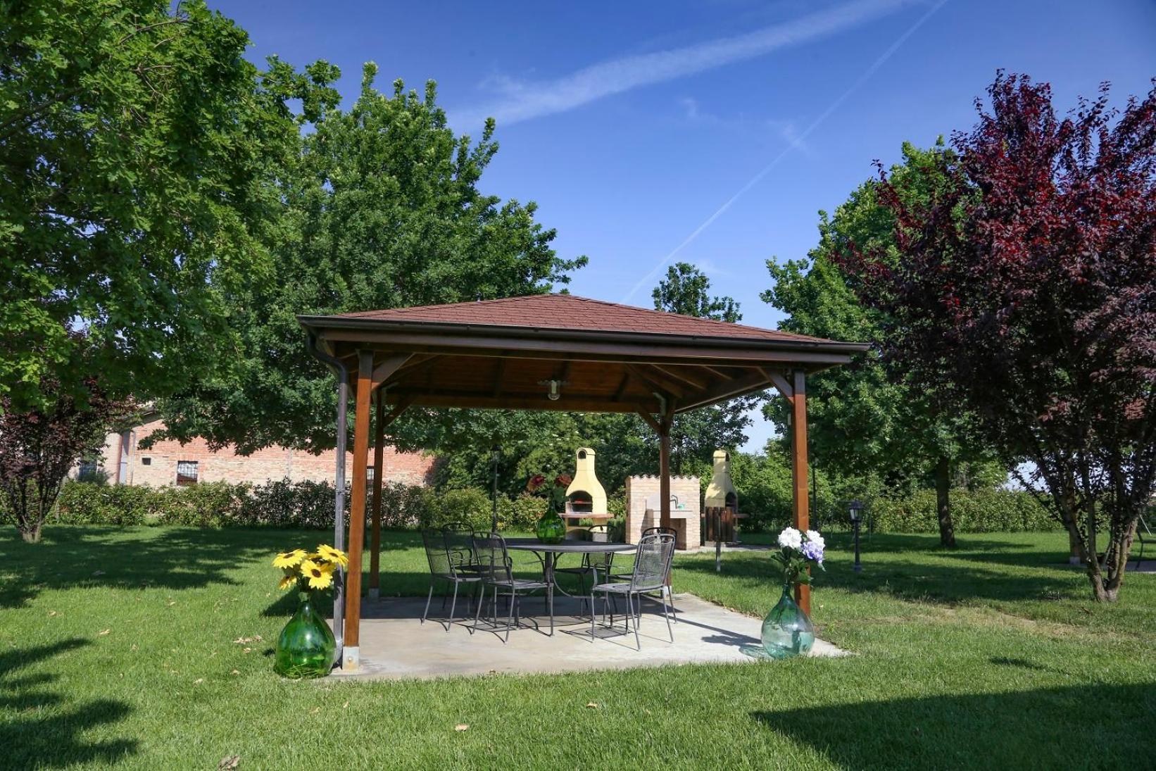 Agriturismo Il Brugnolo Scandiano Bagian luar foto