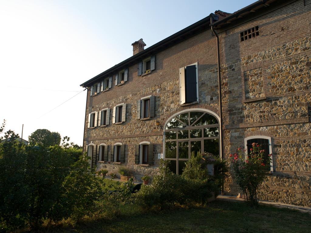 Agriturismo Il Brugnolo Scandiano Bagian luar foto